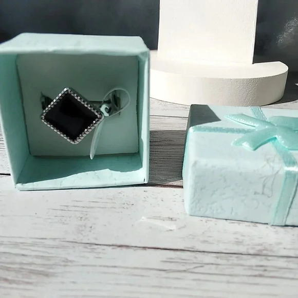 Heart Cutout Ring with Black Enamel Diamond - Size 10 - Picture 2 of 4